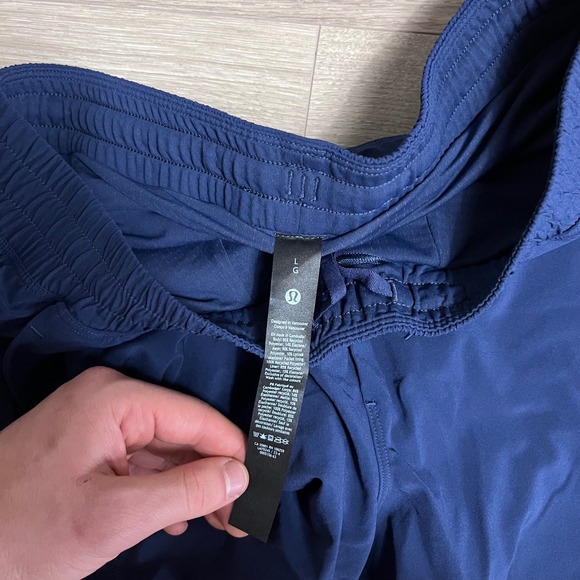 Lululemon Pace Breaker Mens Size L Navy Blue Athletic Shorts Lined Zip Pockets - Picture 4 of 7